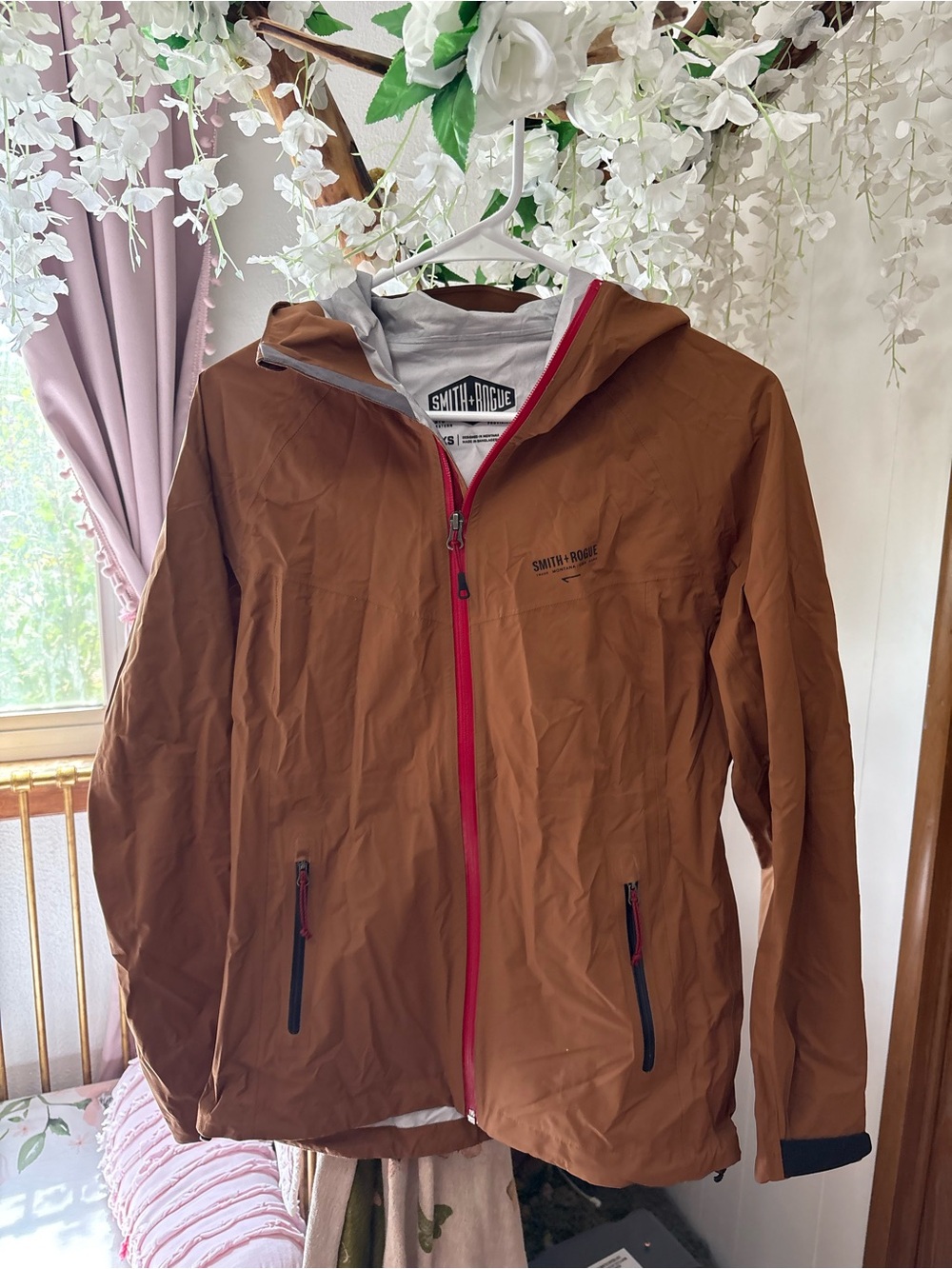 Smith + Rogue Women's Brown Hooded Rain Coat with Red Trim ☔️